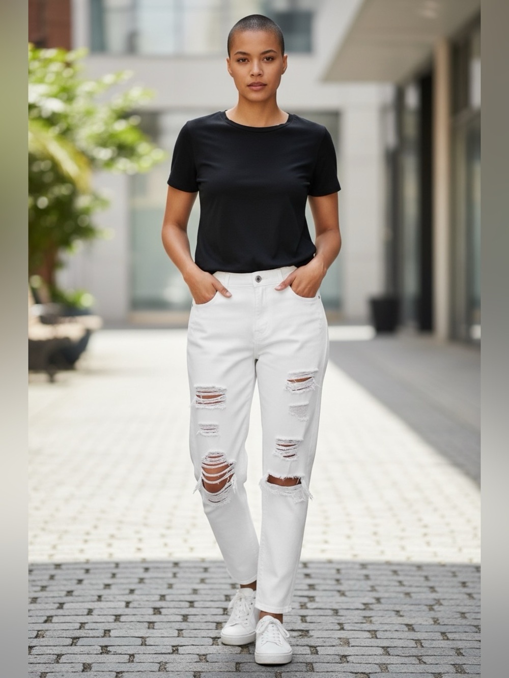 VIP Women’s Distressed Skinny Jeans in White Size 14